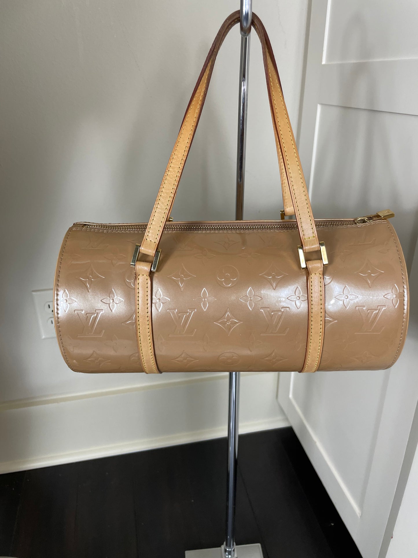 Louis Vuitton Bedford Monogram Vernis Leather Top Handle Bag on SALE